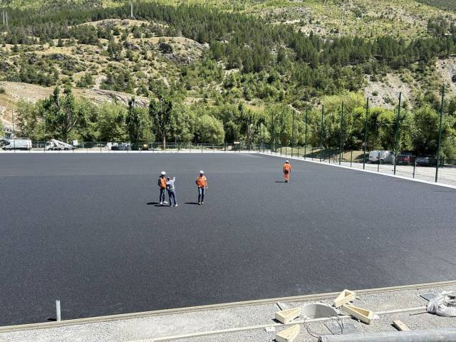 Travaux stade de football et zone d'athlétisme